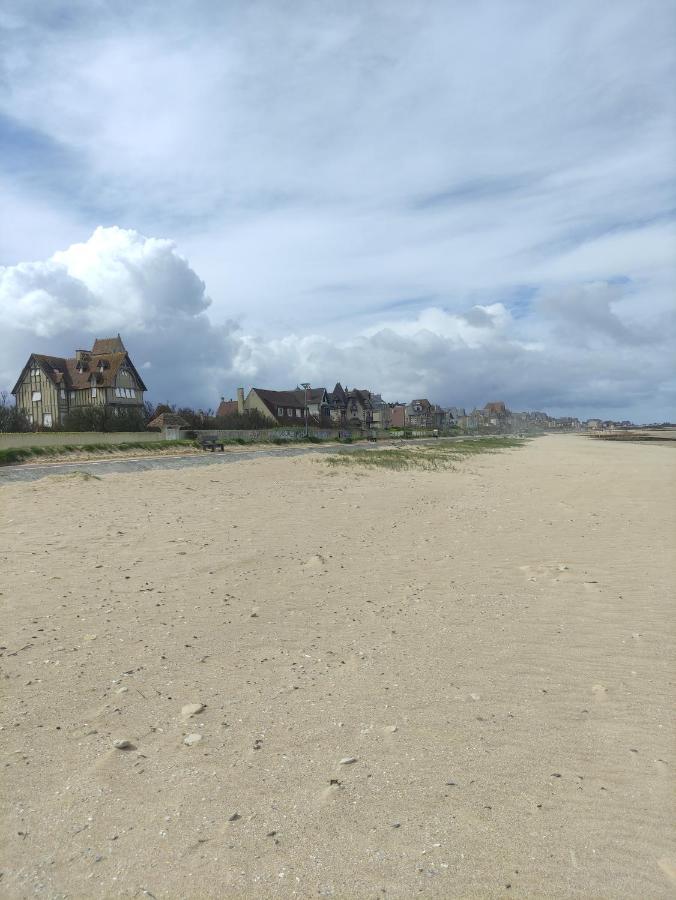 Studio Les Jardins De La Breche Hermanville-sur-Mer Exterior foto